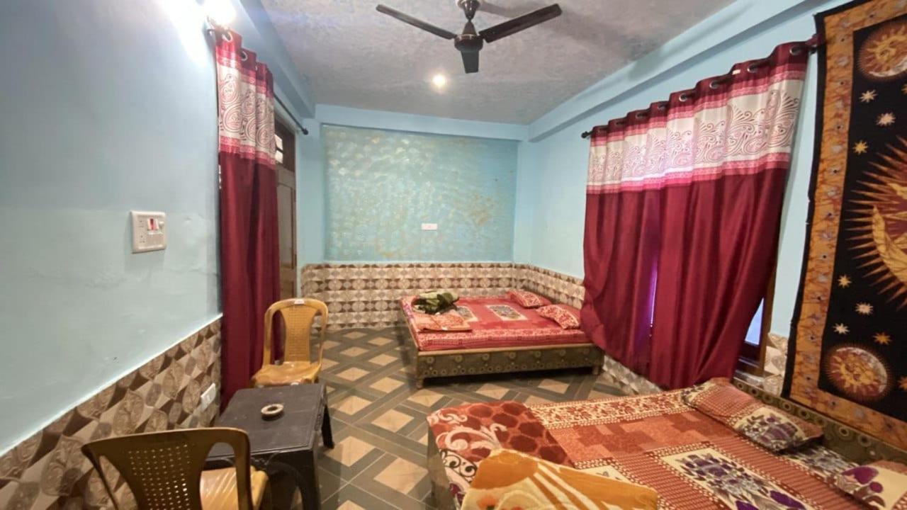 Nucleus Guest House Kasol Phòng bức ảnh