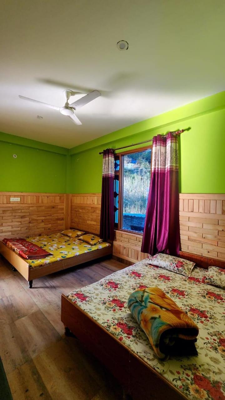 Nucleus Guest House Kasol Phòng bức ảnh