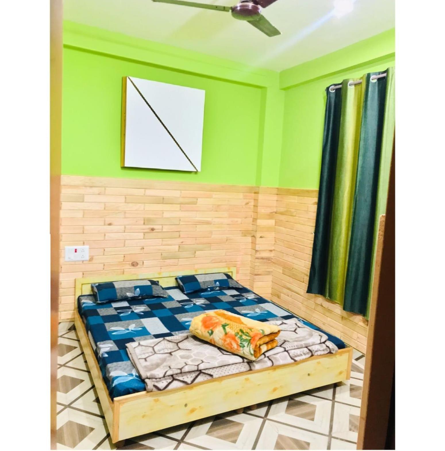 Nucleus Guest House Kasol Ngoại thất bức ảnh